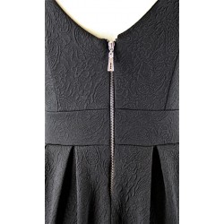 Robe noir avec nœud